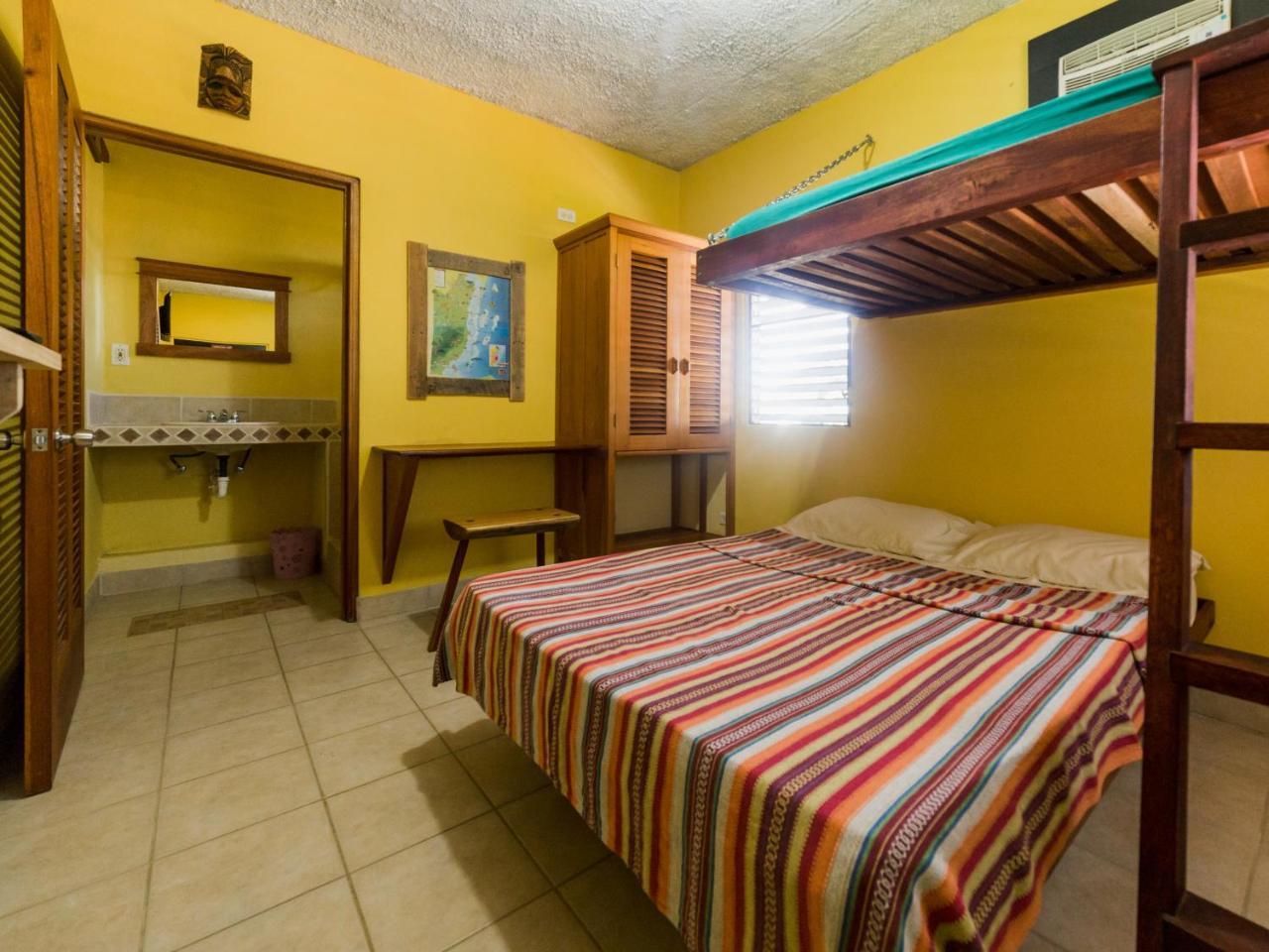 A Piece Of Ground Hostel Punta Gorda Εξωτερικό φωτογραφία