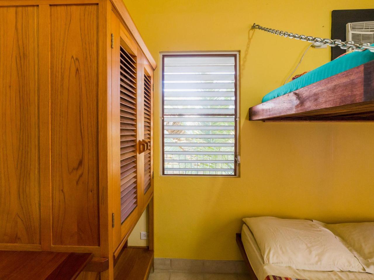 A Piece Of Ground Hostel Punta Gorda Εξωτερικό φωτογραφία