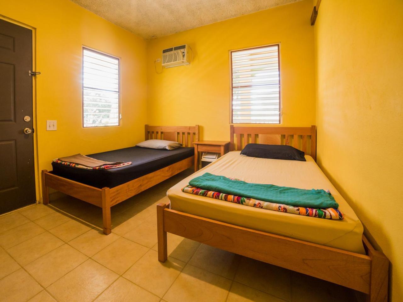 A Piece Of Ground Hostel Punta Gorda Εξωτερικό φωτογραφία