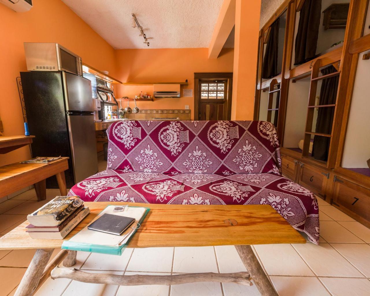 A Piece Of Ground Hostel Punta Gorda Εξωτερικό φωτογραφία