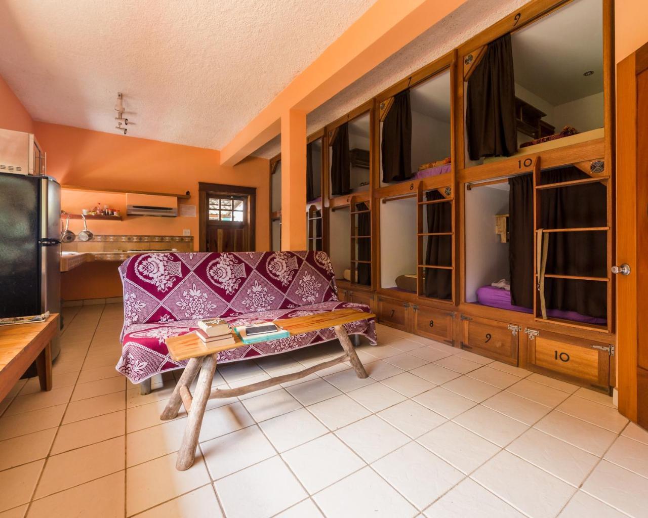 A Piece Of Ground Hostel Punta Gorda Εξωτερικό φωτογραφία
